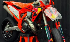 KTM EXC 300 CHAMPIONS 2025