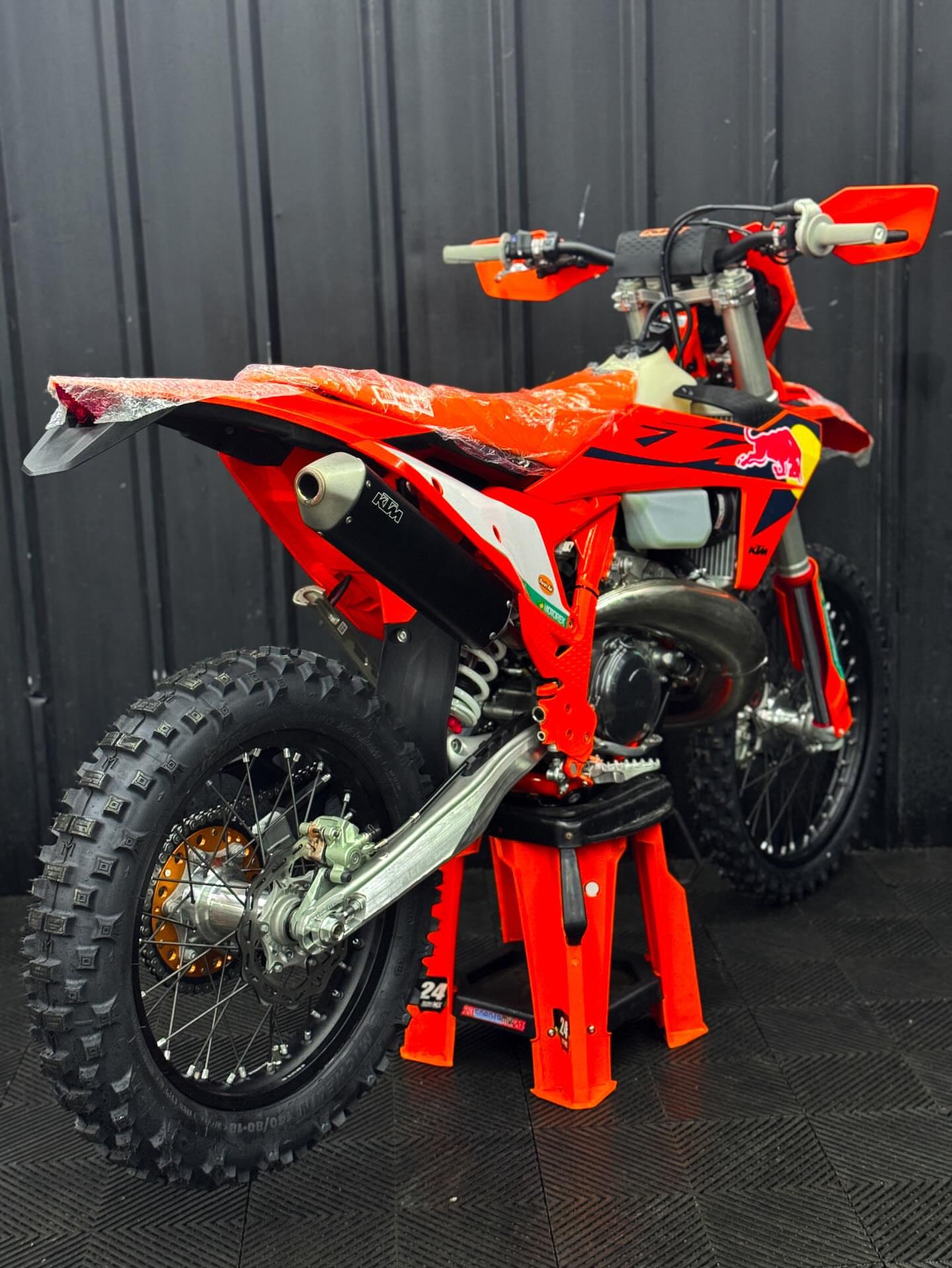 KTM EXC 300 Champions 2025