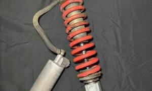 1983 83 CR250R SHOWA REAR SUSPENSION SHOCK MONOSHOCK ABSORBER 52400-KA4-681