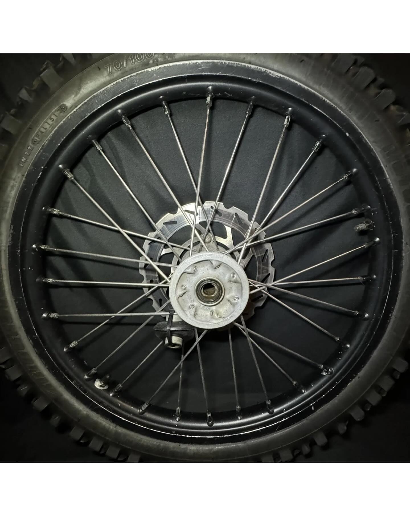 CRF150RB FRONT WHEEL COMPLETE 19" BIG EXPERT GENUINE OEM HONDA CRF 150 R B 07-23 CRF150RB FRONT WHEEL COMPLETE 19" BIG EXPERT GENUINE OEM HONDA CRF 150 R B 07-23