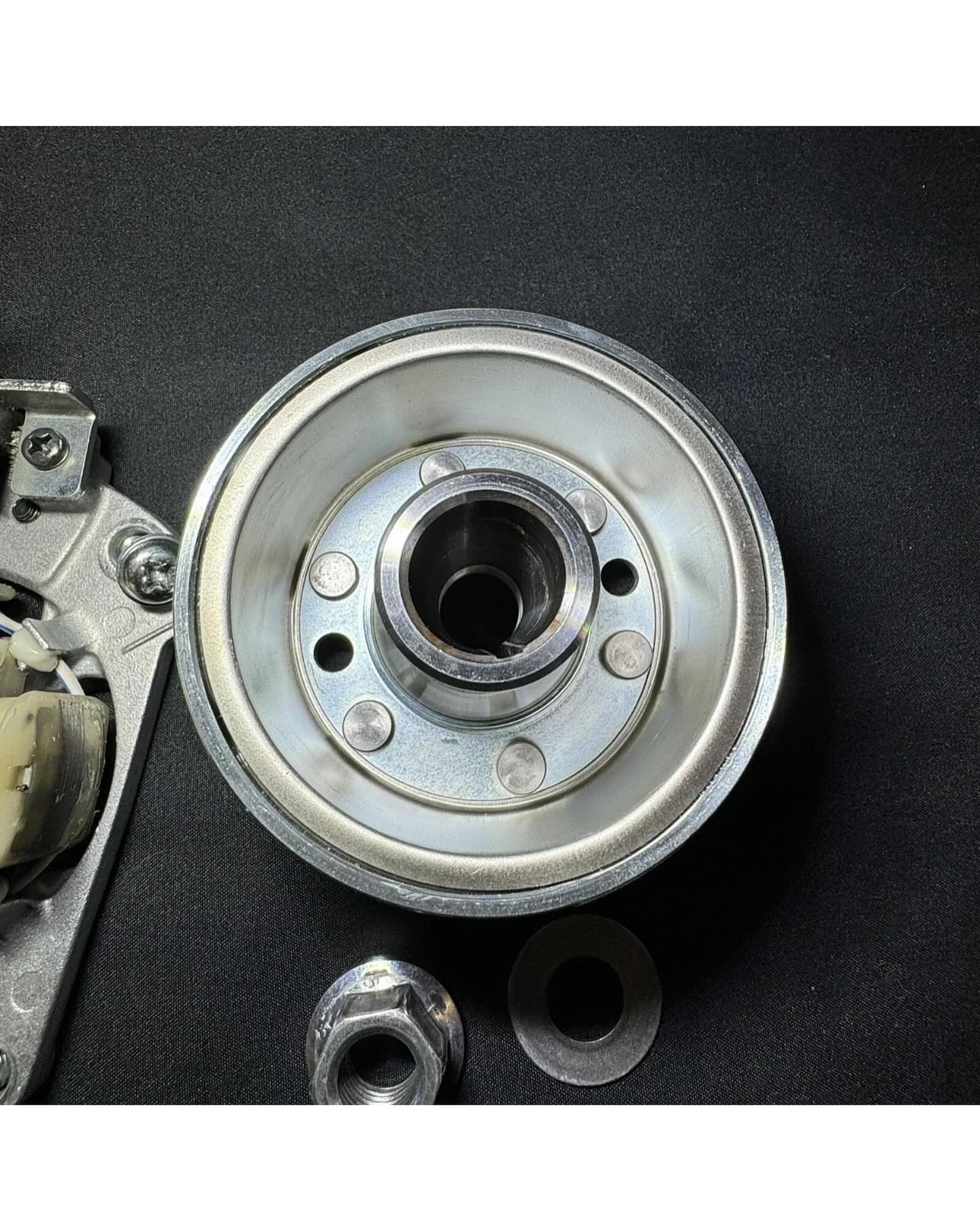 2005 - 2021 Yamaha YZ 125 OEM Stator Magneto Rotor Flywheel 1C3-85550-01-00 2005 - 2021 Yamaha YZ 125 OEM Stator Magneto Rotor Flywheel 1C3-85550-01-00