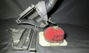 00-23 Yamaha TTR125 TTR 125 Air Box Complete With Strap Air Filter Rubber Fender