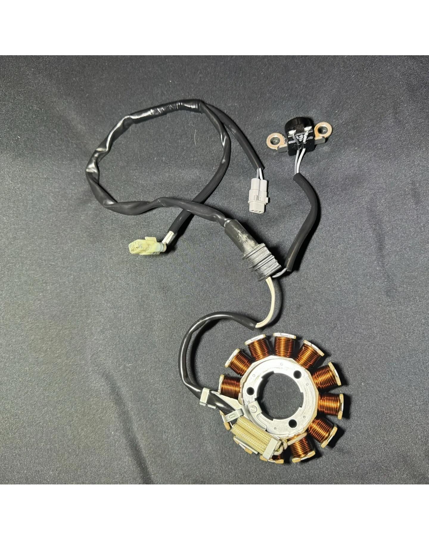 2016 Yamaha YZ450F OEM Stator Generator 1SL-81410-00-00 YZ250F 2014 2015 2017 2016 Yamaha YZ450F OEM Stator Generator 1SL-81410-00-00 YZ250F 2014 2015 2017