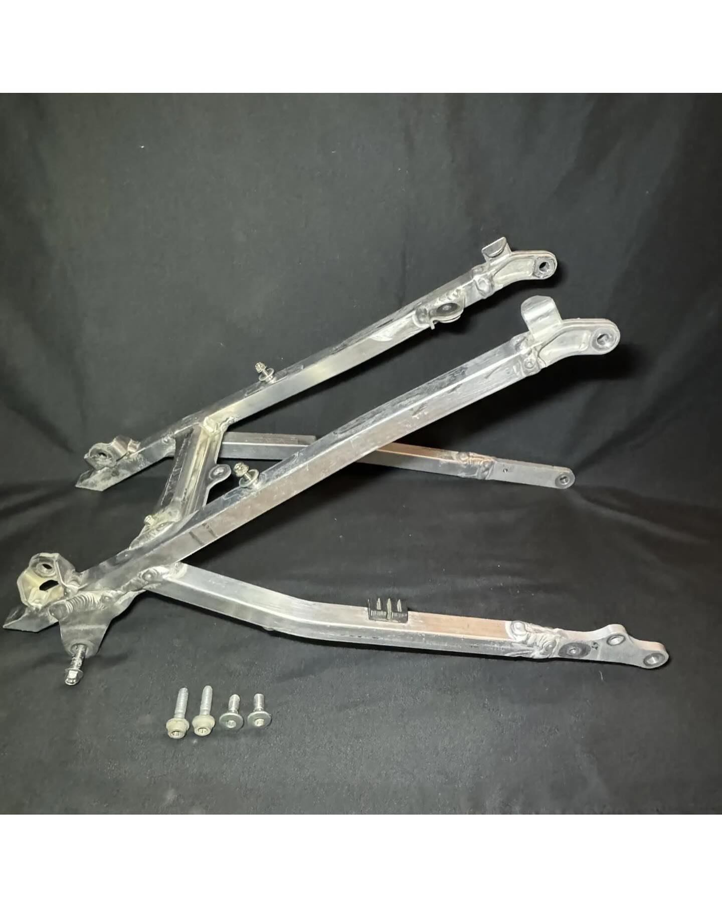 2021-23 KAWASAKI KX250F KX252AHF OEM REAR BACK SUB FRAME SUBFRAME 32160-0976 2021-23 KAWASAKI KX250F KX252AHF OEM REAR BACK SUB FRAME SUBFRAME 32160-0976