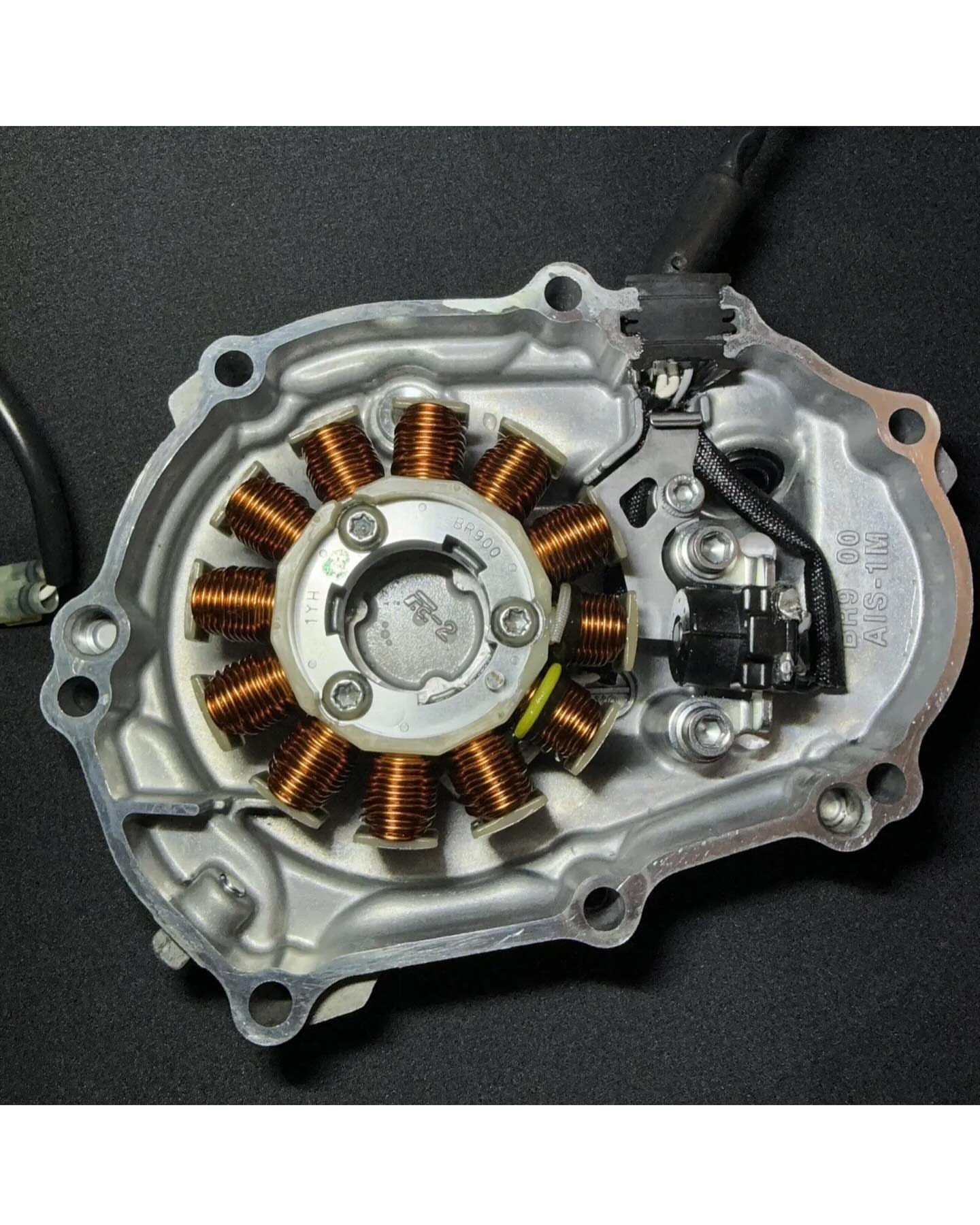 2020 Yamaha YZ450F Stator OEM Generator Engine Cover YZ450 18-22 YZ450FX WR450F 2020 Yamaha YZ450F Stator OEM Generator Engine Cover YZ450 18-22 YZ450FX WR450F