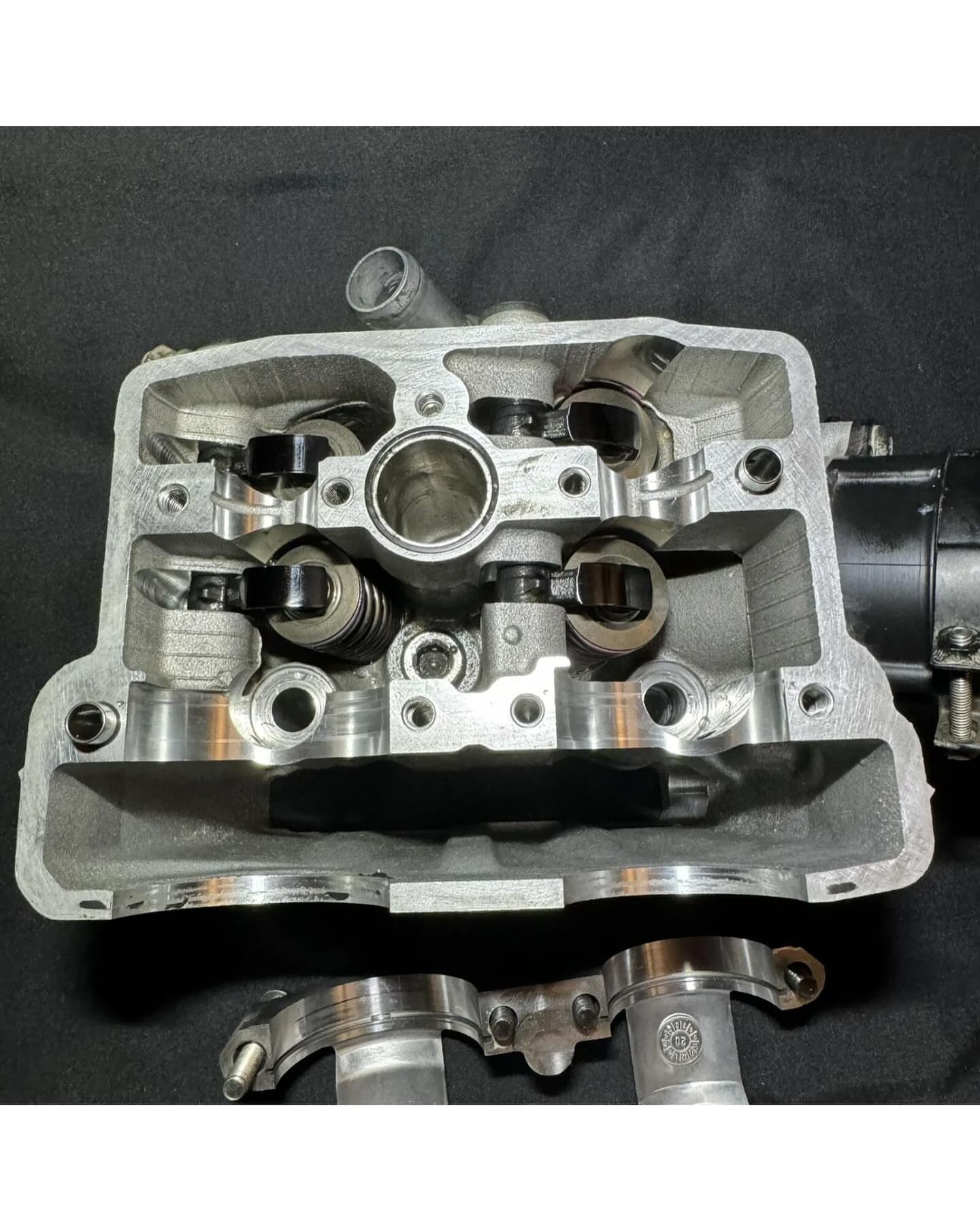 2021 Kawasaki KX250F Complete Cylinder Head with Cams (OEM) 11008-0994 2021 Kawasaki KX250F Complete Cylinder Head with Cams (OEM) 11008-0994