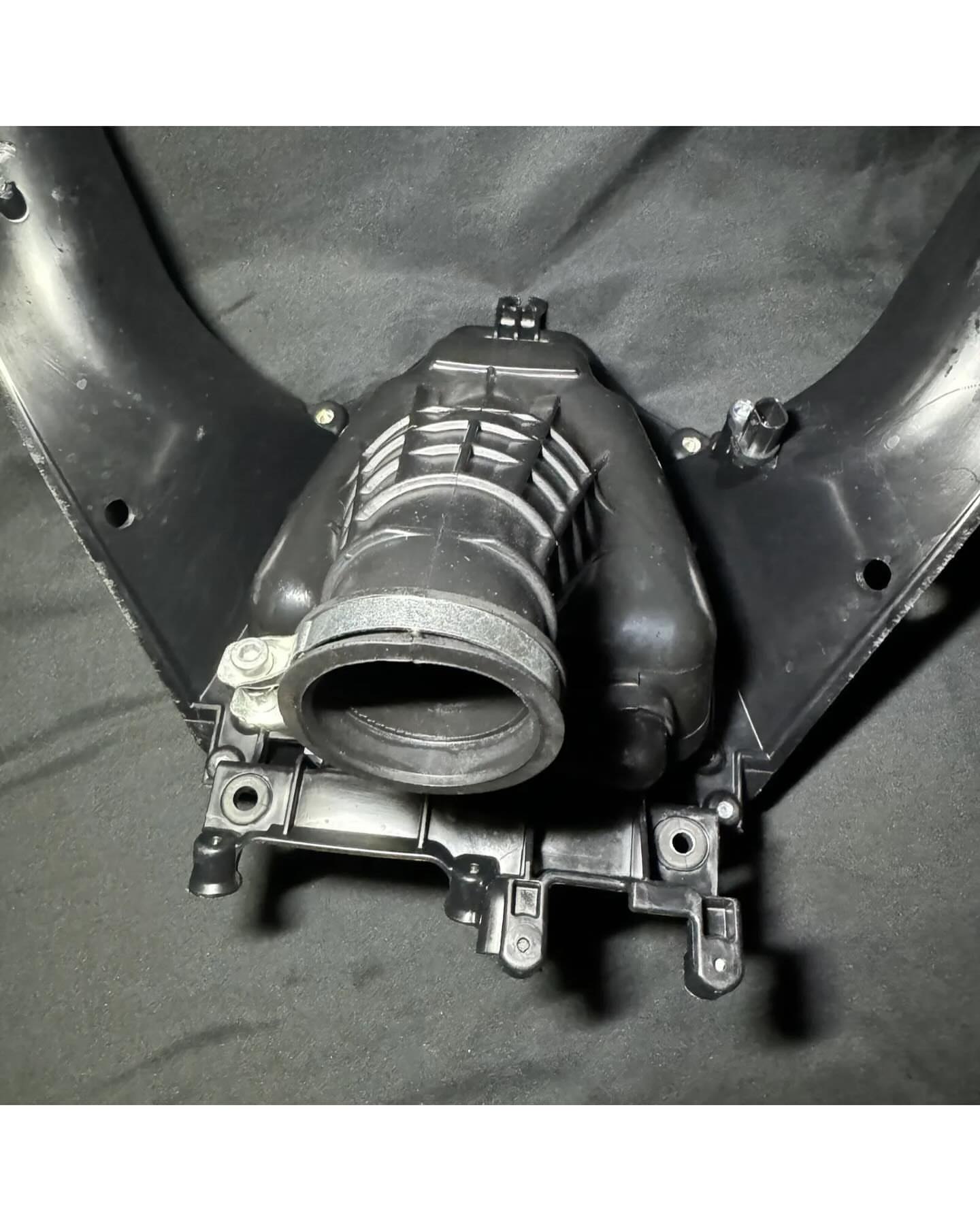 2018 - 2022 YZ450FX Airbox Assembly YZ450F YZ250F OEM Air box Assembly Complete 2018 - 2022 YZ450FX Airbox Assembly YZ450F YZ250F OEM Air box Assembly Complete