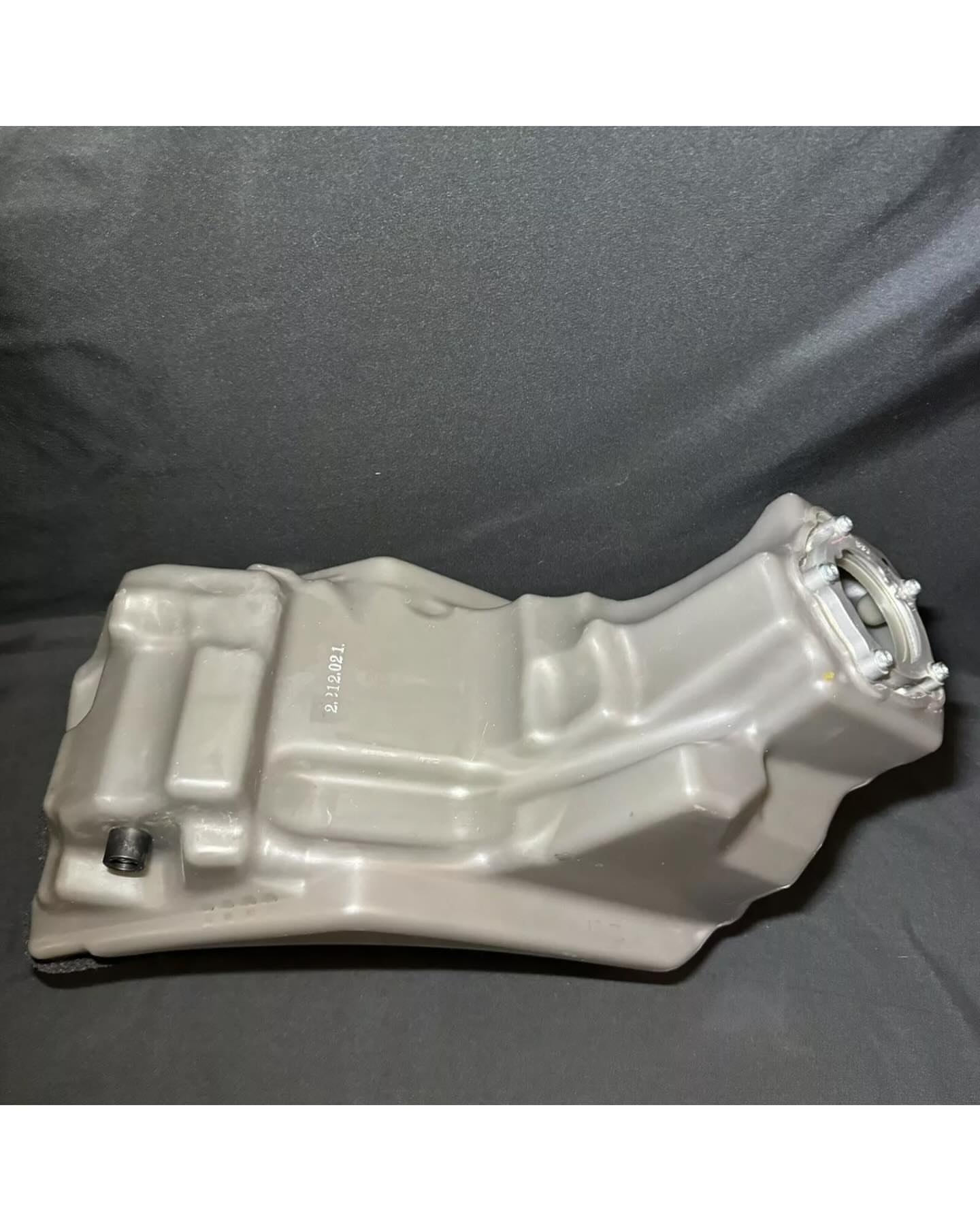 (LIKE NEW) 2020-2023 Yamaha YZ250FX OEM Gas Tank Petrol 2019-2023 YZ450FX Stock Fuel Cell 2021 Yamaha OEM Swing Arm Rear Suspension Swingarm Link YZ125X YZ125 YZ250 X