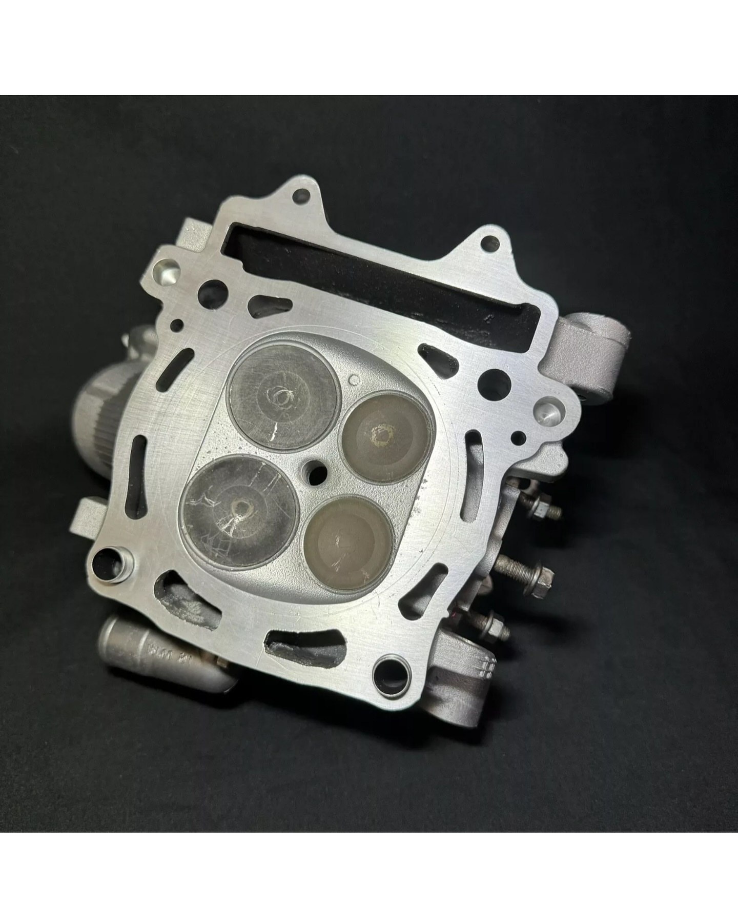 2020 - 2022 Yamaha YZ450F Cylinder Head OEM Engine Top End Camshafts Valves YZ 2020 - 2022 Yamaha YZ450F Cylinder Head OEM Engine Top End Camshafts Valves YZ