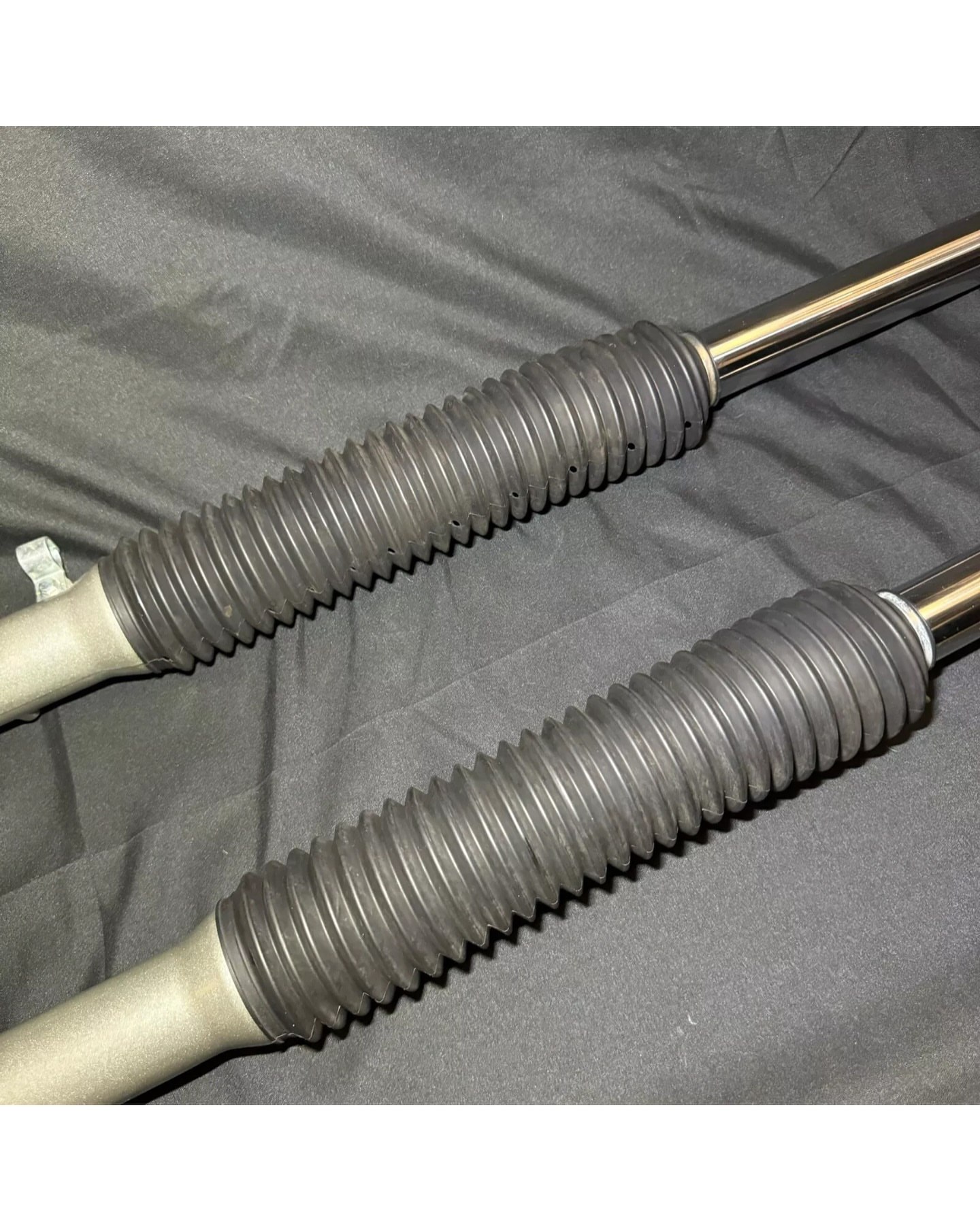 2022-2023 KAWASAKI KLX230 KLX 230 S OEM Left & Right Fork Tube Damper Fork Set 2022-2023 KAWASAKI KLX230 KLX 230 S OEM Left & Right Fork Tube Damper Fork Set