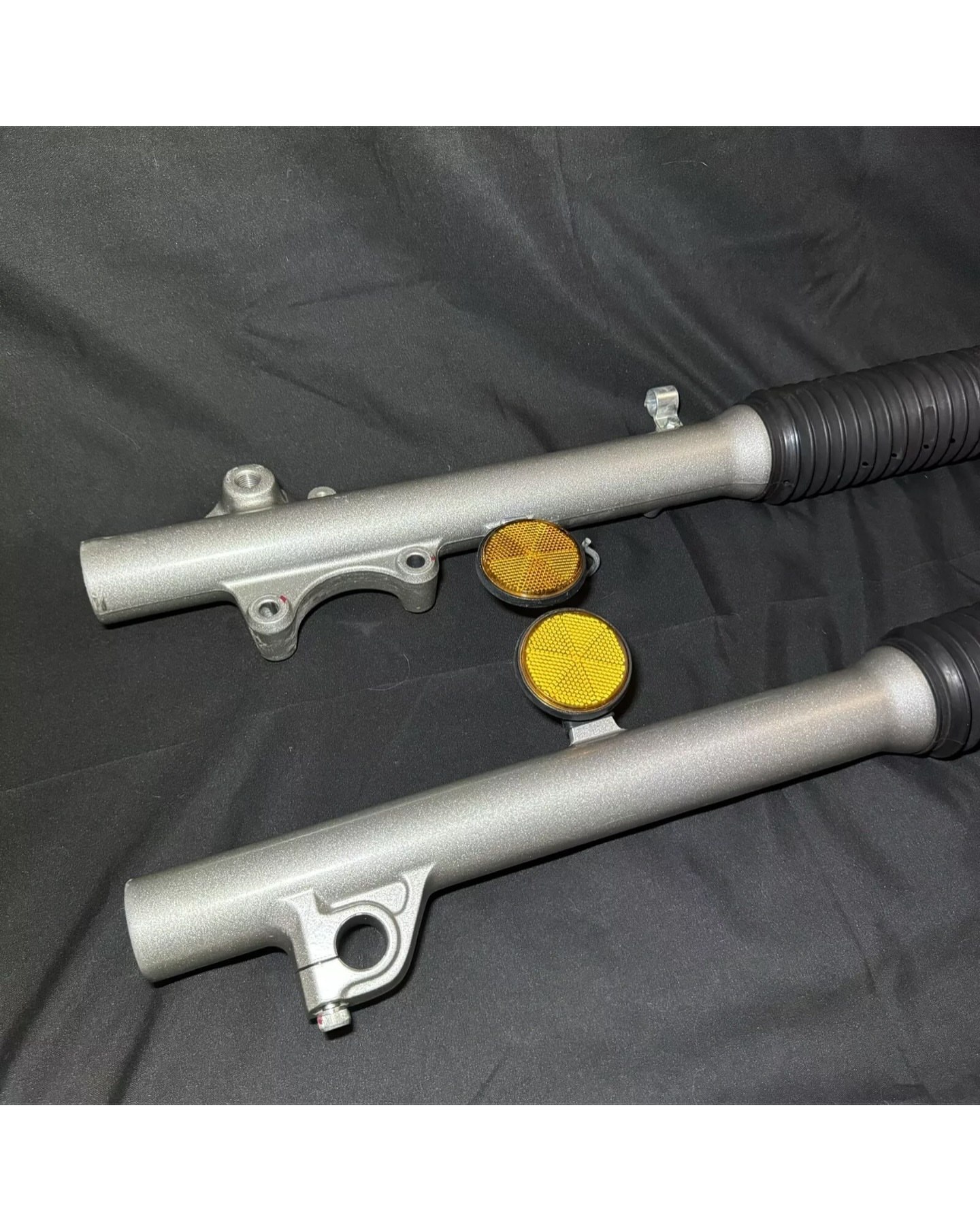 2022-2023 KAWASAKI KLX230 KLX 230 S OEM Left & Right Fork Tube Damper Fork Set 2022-2023 KAWASAKI KLX230 KLX 230 S OEM Left & Right Fork Tube Damper Fork Set