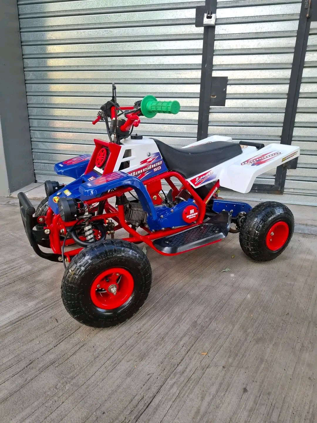 Mini Banshee ATV suspension system close-up